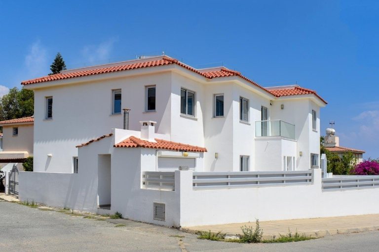 4 Bedroom House for Sale in Kapparis, Famagusta District