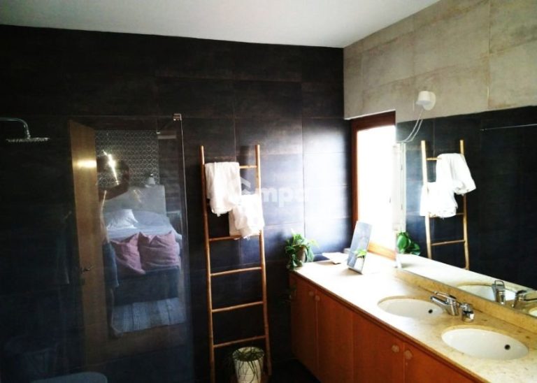 6+ Bedroom House for Rent in Nicosia District