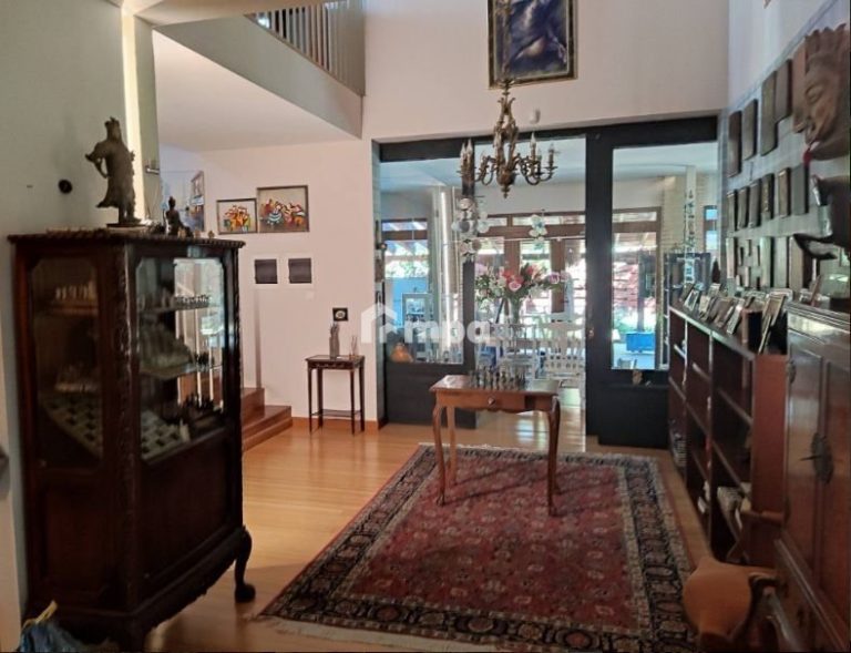6+ Bedroom House for Rent in Nicosia District