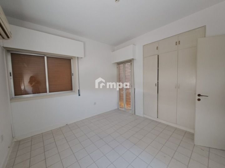 128m² Office for Rent in Strovolos, Nicosia District