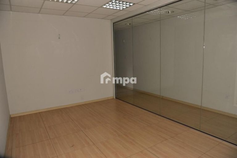 Офис 224 м² в аренду в районе Никосии