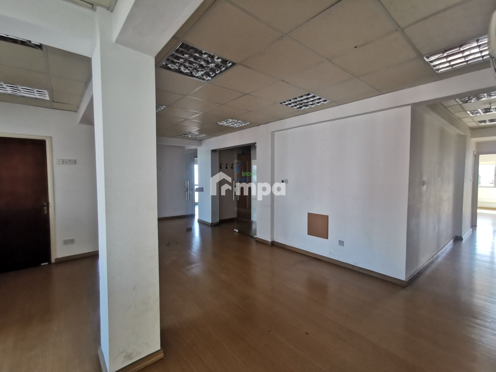 300m² Office for Rent in Nicosia District