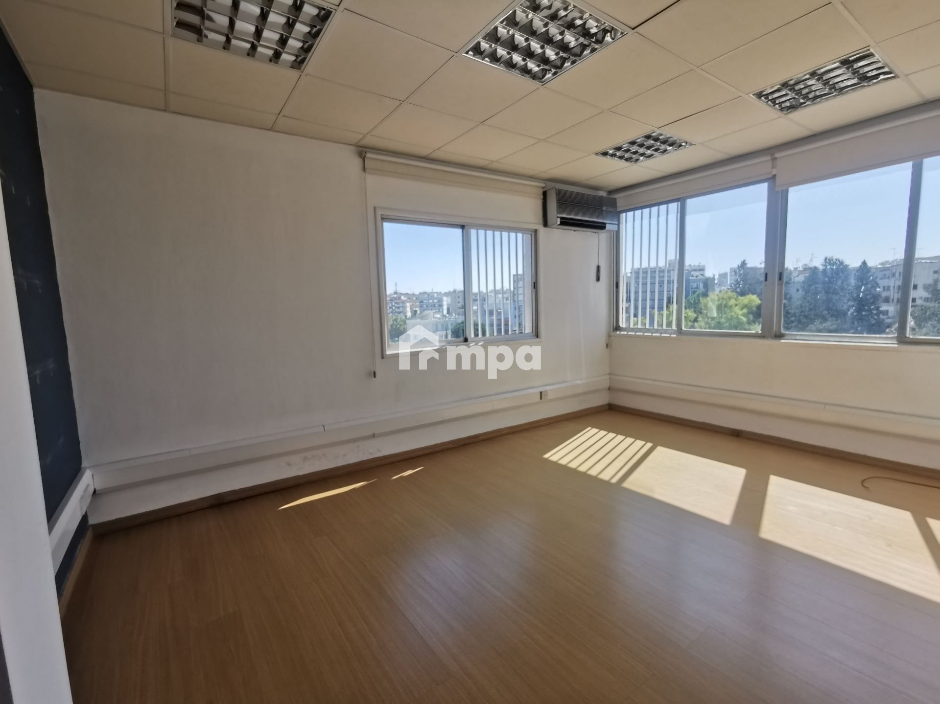 300m² Office for Rent in Nicosia District