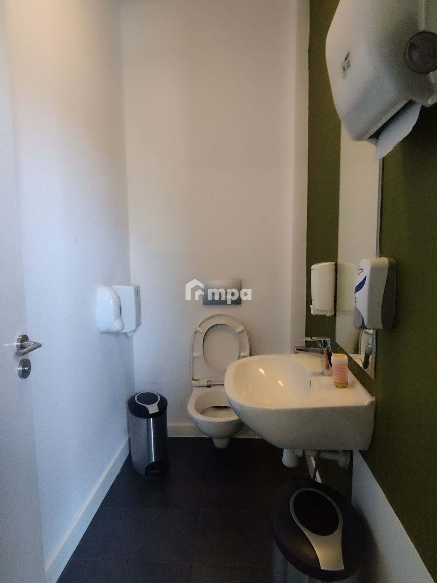 150m² Office for Rent in Engomi, Nicosia District