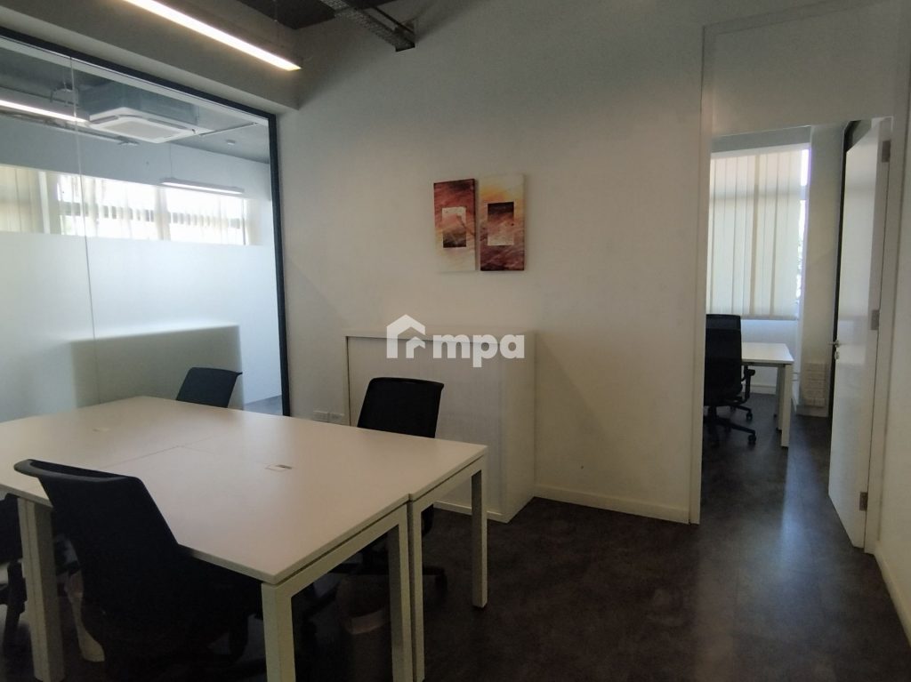 150m² Office for Rent in Engomi, Nicosia District