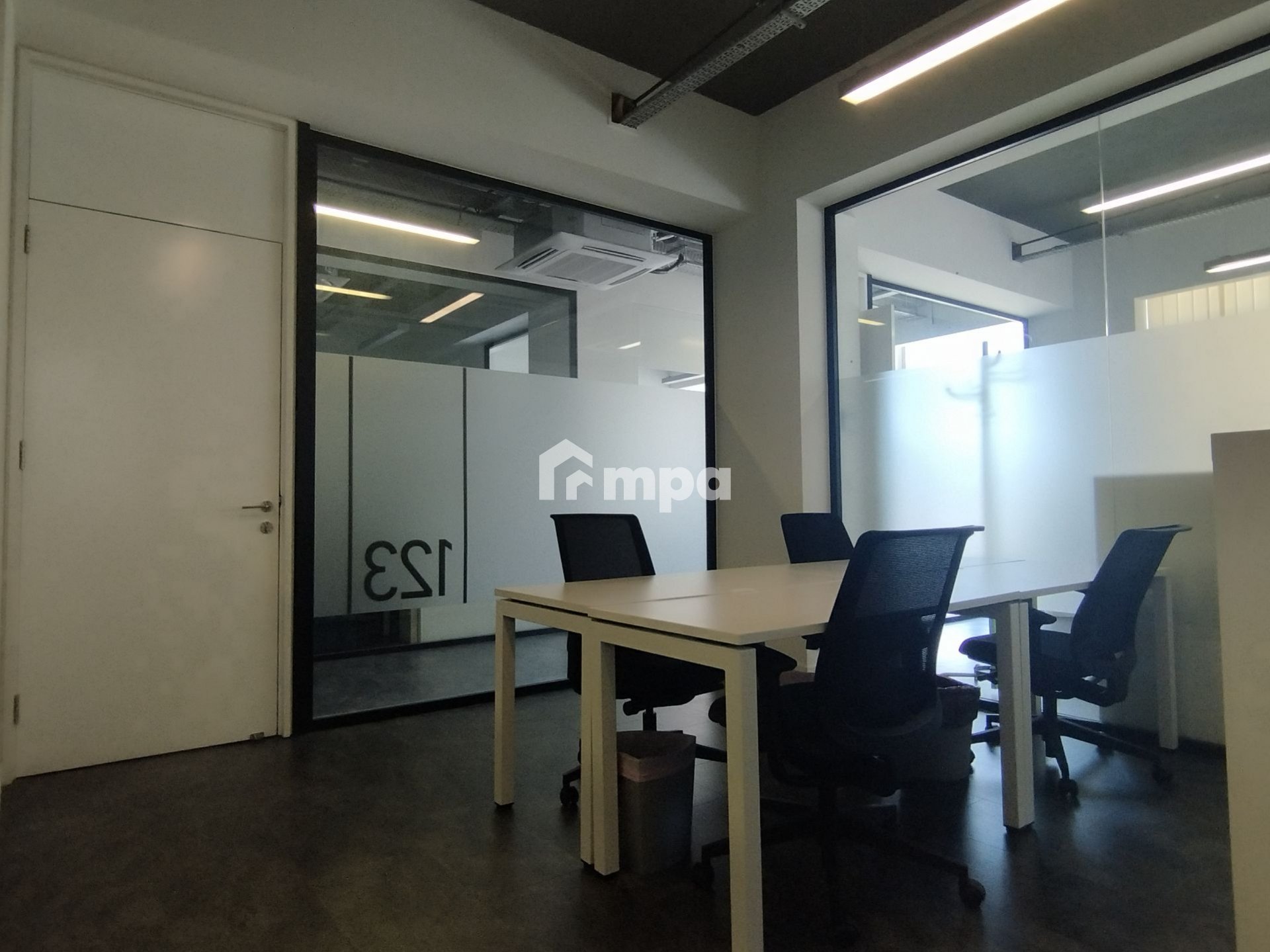 150m² Office for Rent in Engomi, Nicosia District