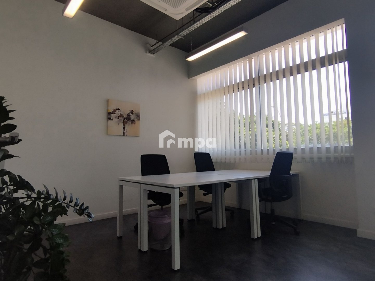18m² Office for Rent in Engomi, Nicosia District