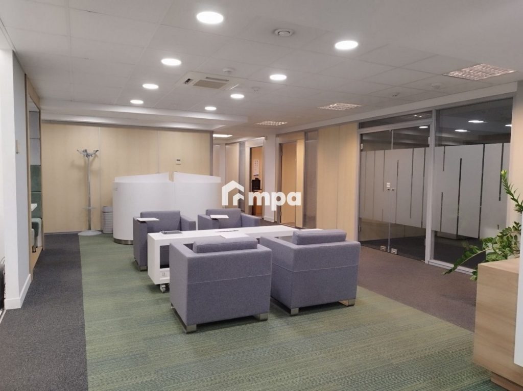 20m² Office for Rent in Engomi, Nicosia District