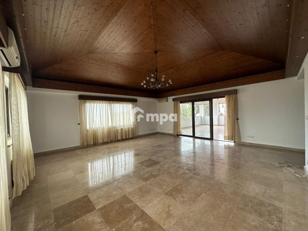250m² Office for Rent in Agios Dometios, Nicosia District