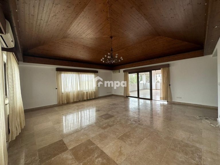 250m² Office for Rent in Agios Dometios, Nicosia District