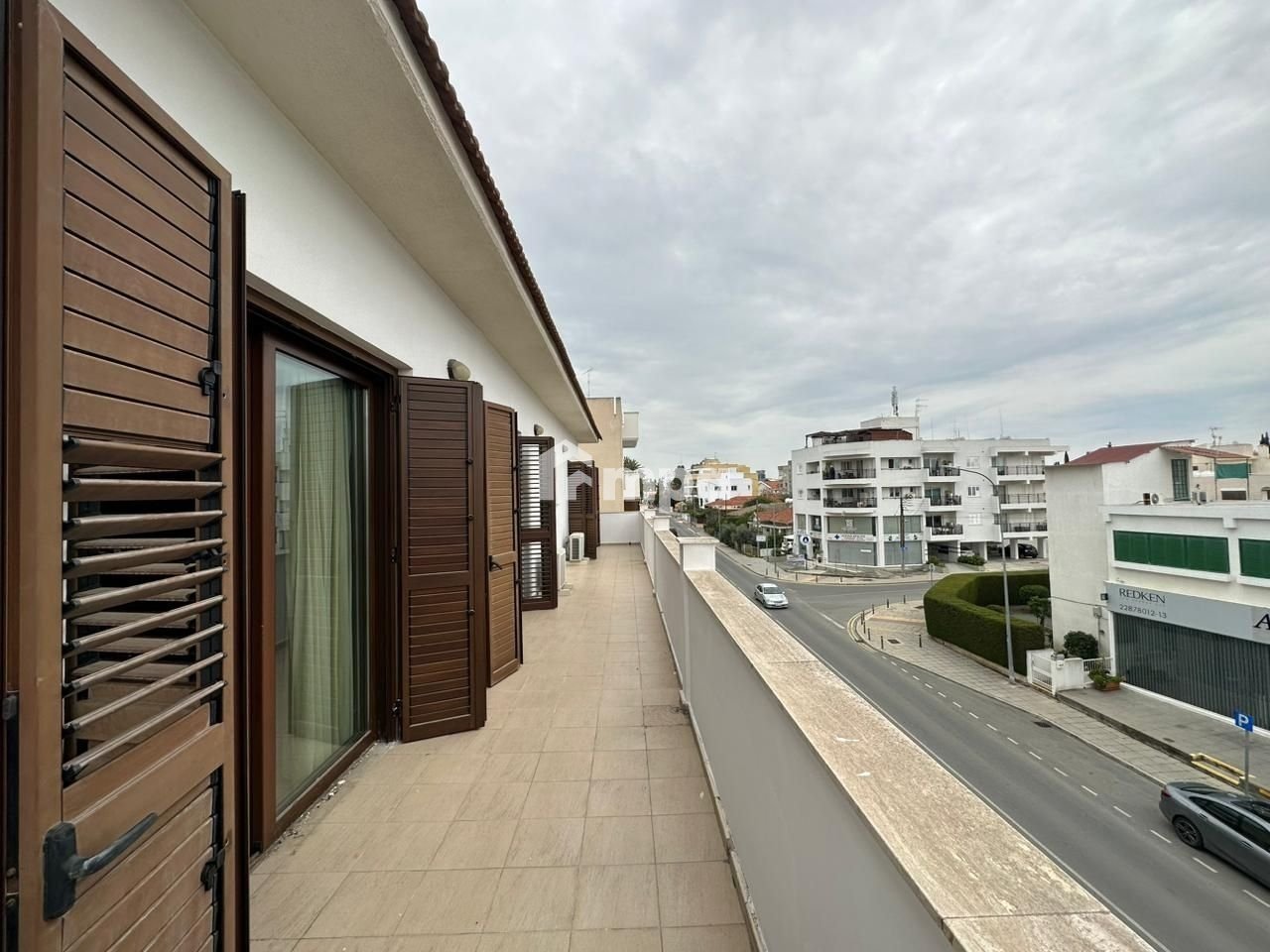250m² Office for Rent in Agios Dometios, Nicosia District