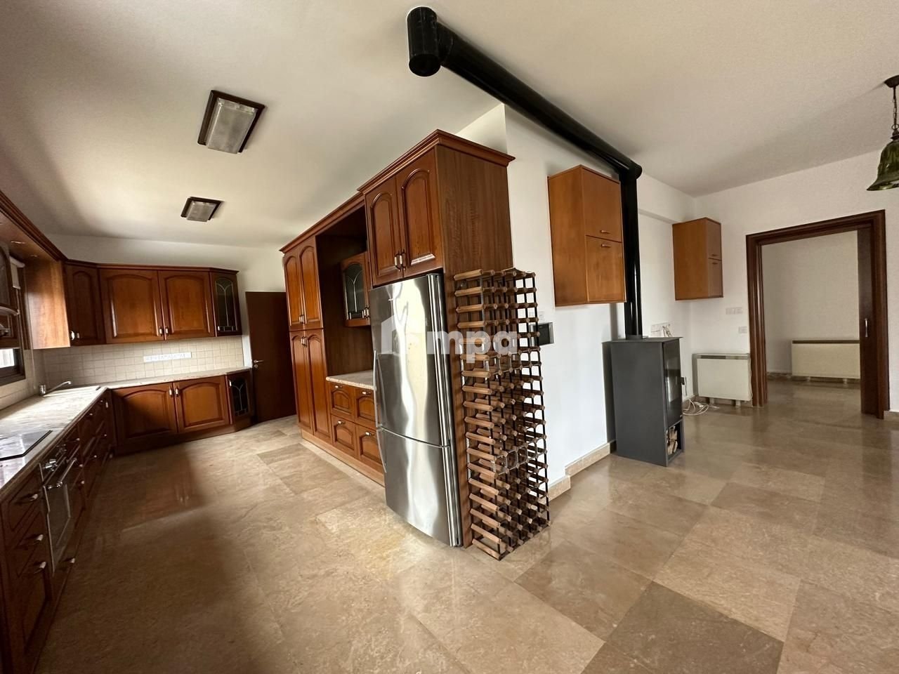 250m² Office for Rent in Agios Dometios, Nicosia District