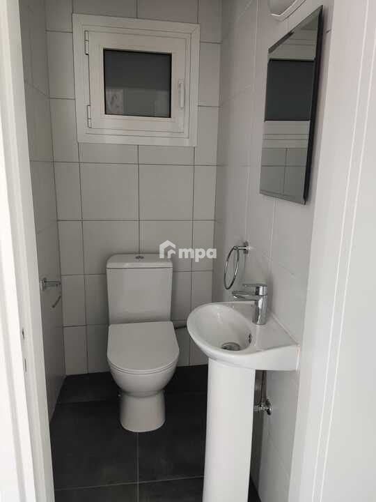 140m² Office for Rent in Latsia, Nicosia District