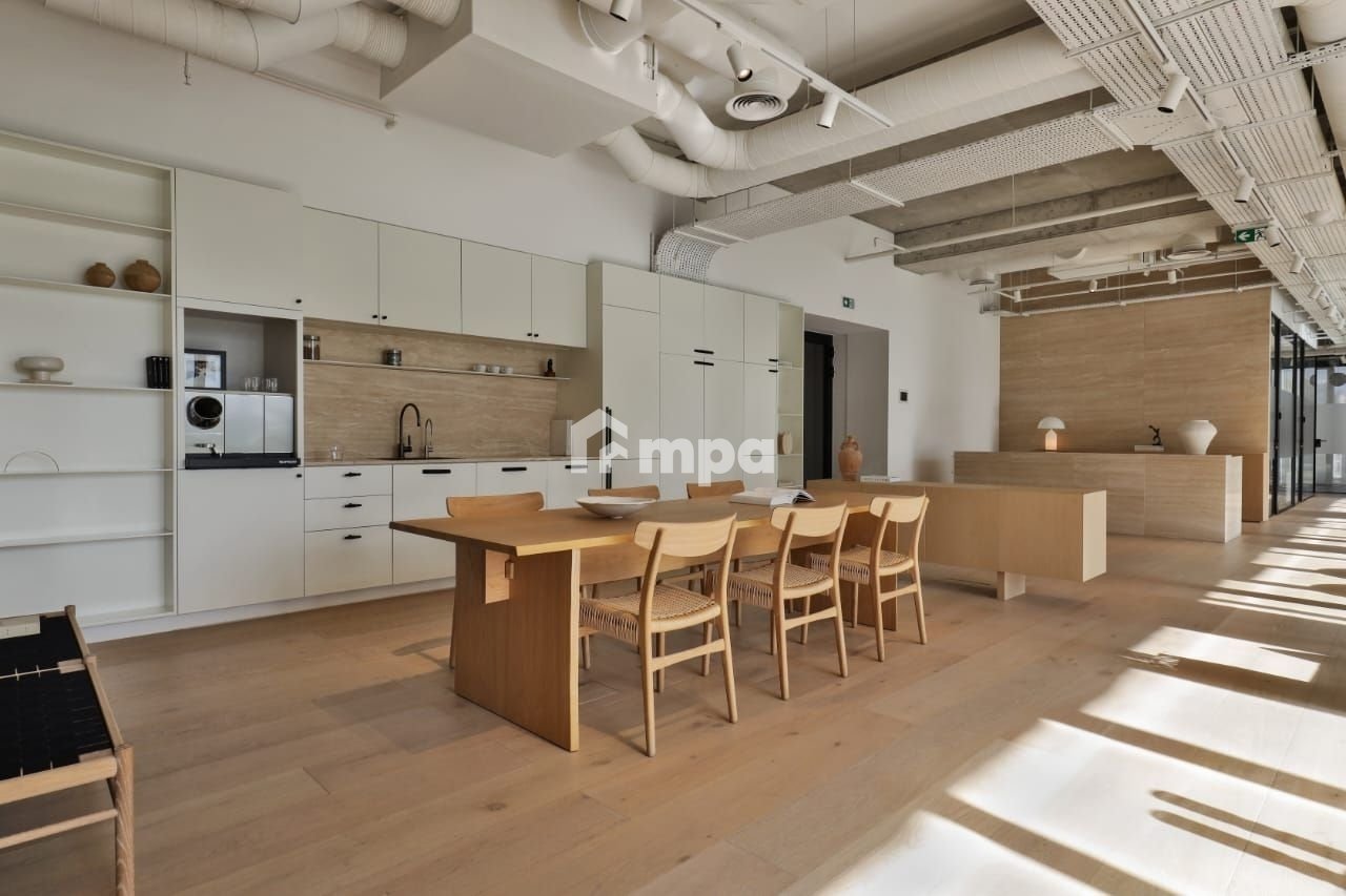 440m² Office for Rent in Nicosia District