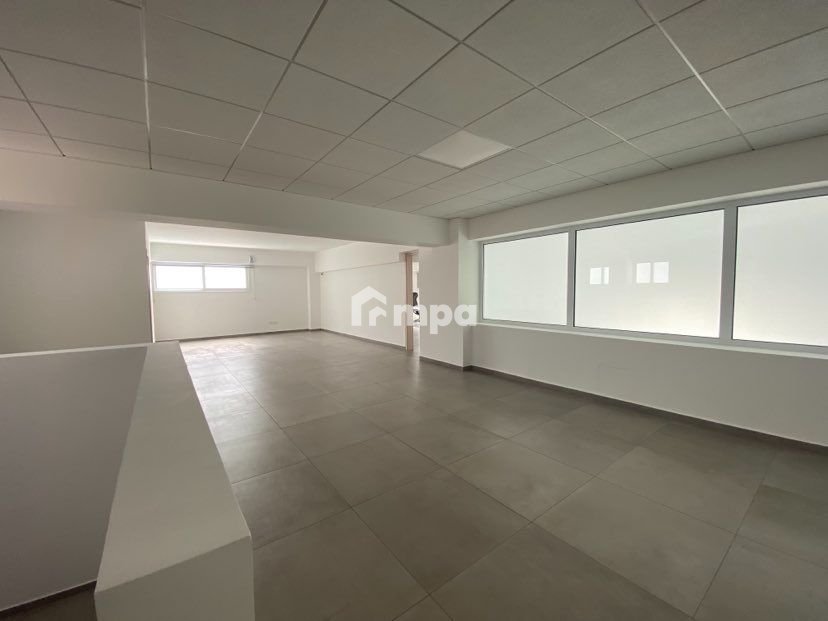 400m² Building for Rent in Agioi Omologites, Nicosia District