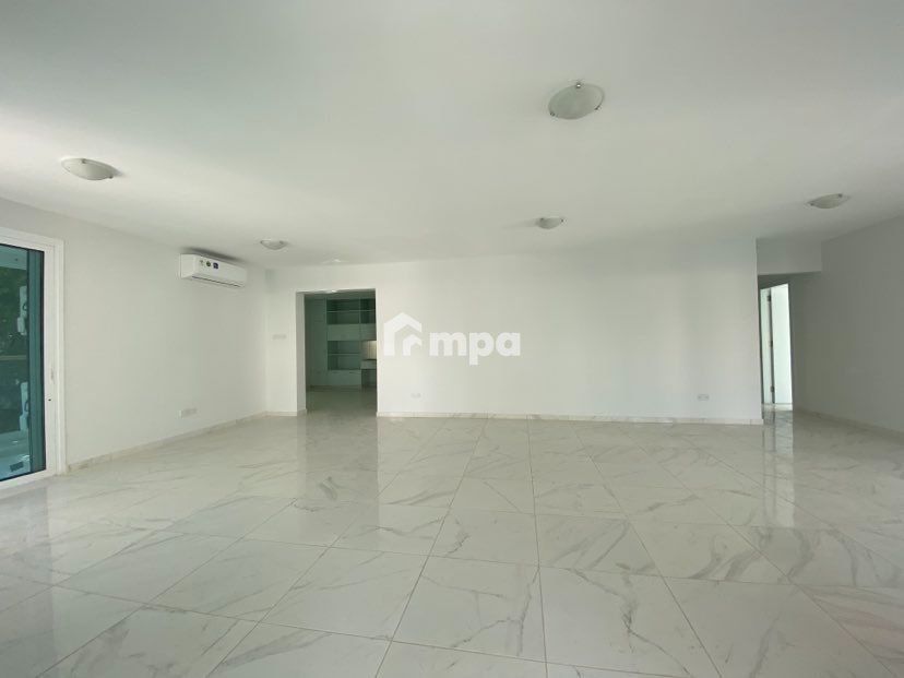 4 Bedroom Apartment for Rent in Engomi, Nicosia District
