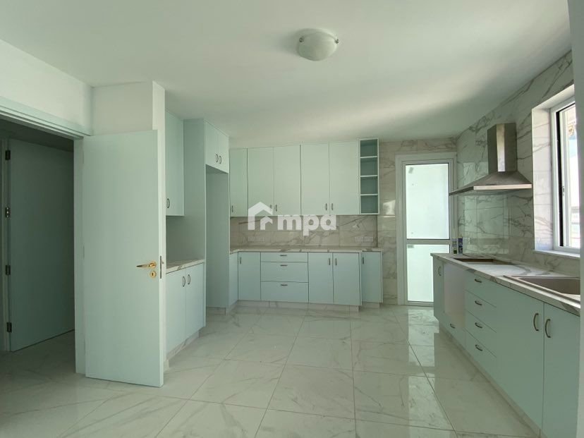 4 Bedroom Apartment for Rent in Engomi, Nicosia District