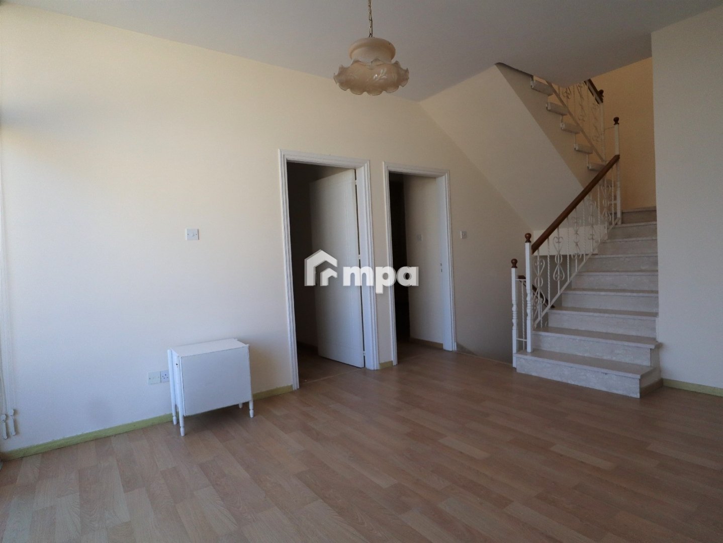 3 Bedroom House for Sale in Strovolos, Nicosia District