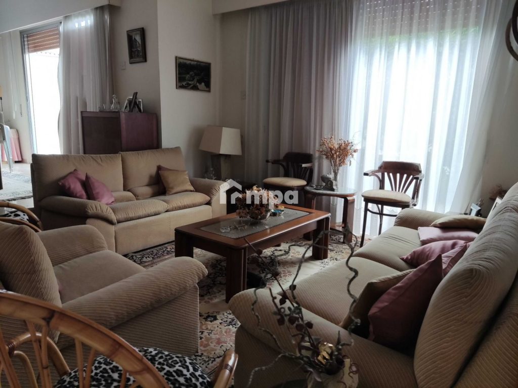 3 Bedroom House for Sale in Strovolos, Nicosia District