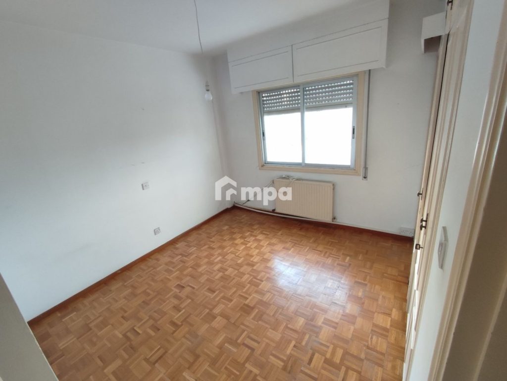 2 Bedroom Apartment for Sale in Agioi Omologites, Nicosia District