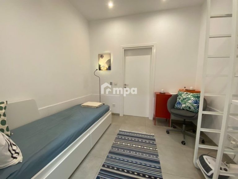 4 Bedroom House for Sale in Strovolos, Nicosia District