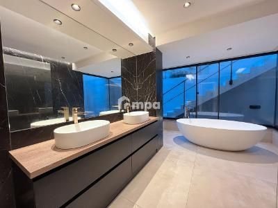 6+ Bedroom House for Sale in Latsia, Nicosia District