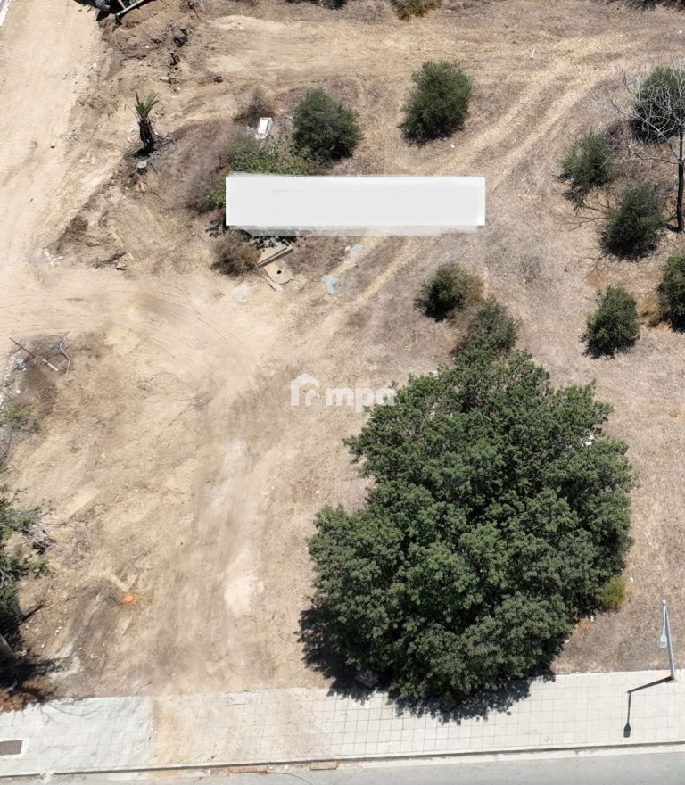 925m² Plot for Sale in Nicosia District