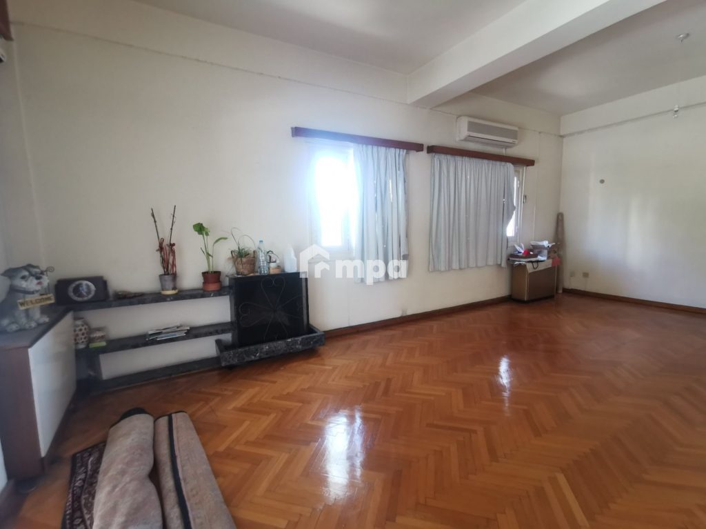 70m² Office for Rent in Agioi Omologites, Nicosia District