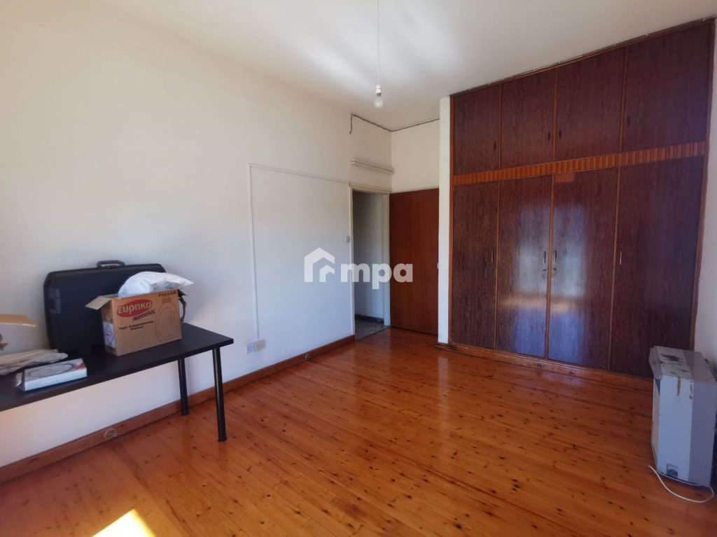 70m² Office for Rent in Agioi Omologites, Nicosia District