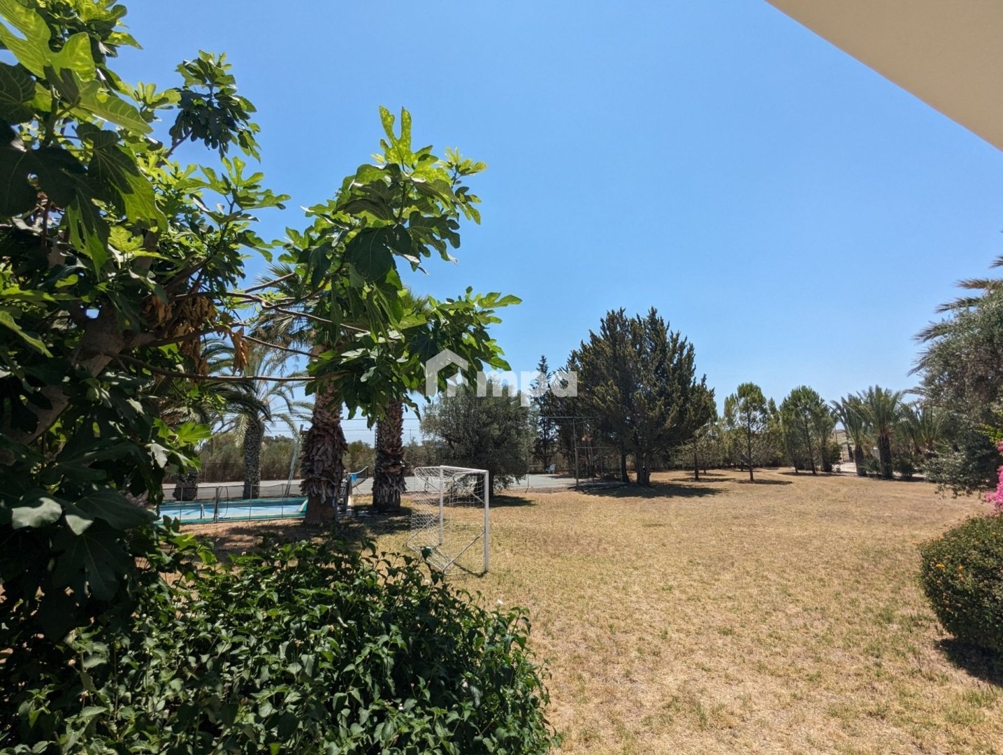 6+ Bedroom House for Sale in Ergates, Nicosia District