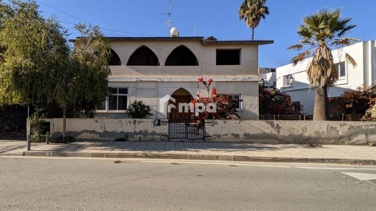 Cheap Houses and Villas for Sale Nicosia up to 700000 euro