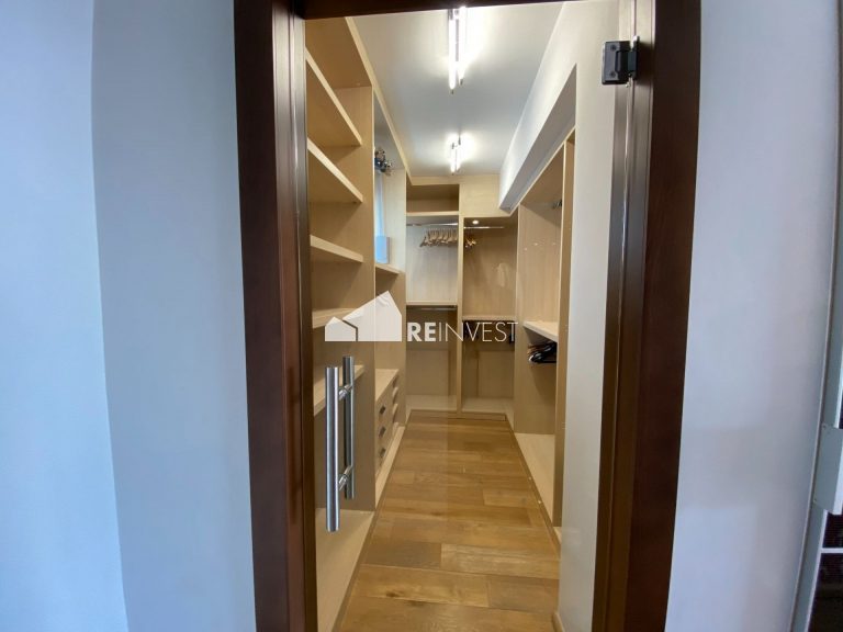 5 Bedroom House for Rent in Agios Tychonas, Limassol District
