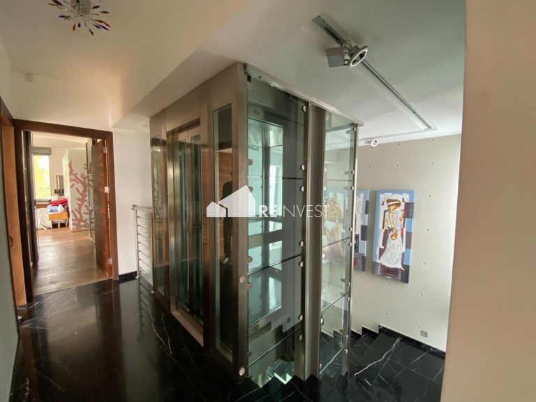 5 Bedroom House for Rent in Agios Tychonas, Limassol District