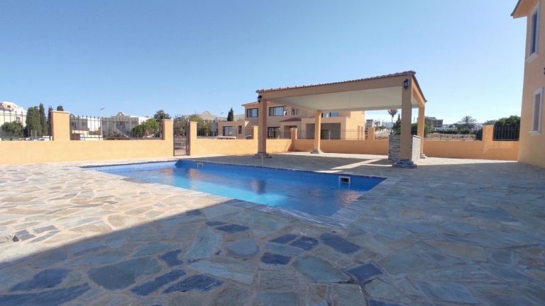 4 Bedroom Villa for Sale in Tombs Of the Kings, Paphos District