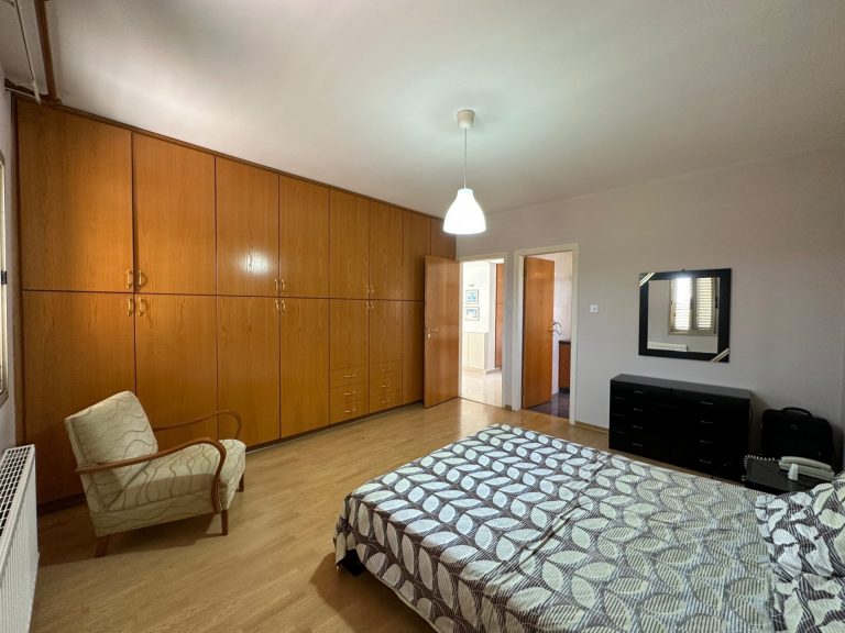 5 Bedroom House for Sale in Ypsonas, Limassol District