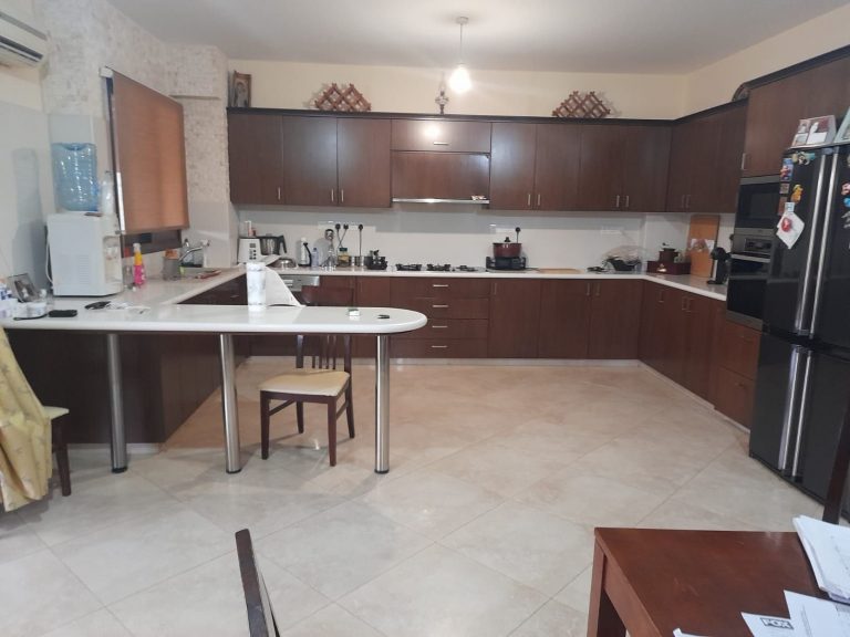 6+ Bedroom Villa for Sale in Limnatis, Limassol District