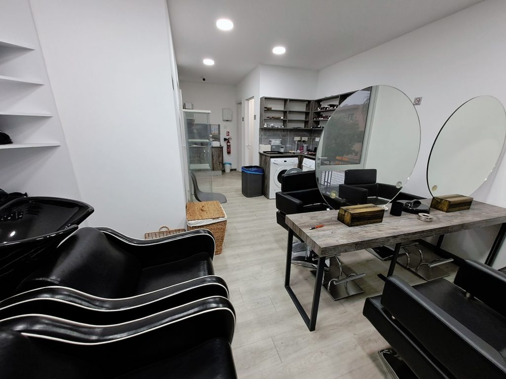 100m² Commercial for Rent in Limassol – Zakaki