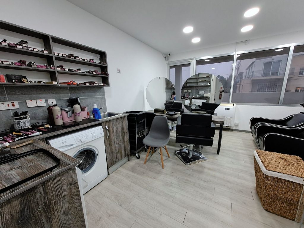 100m² Commercial for Rent in Limassol – Zakaki