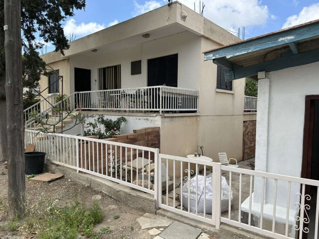 2 Bedroom House for Sale in Konia, Paphos District