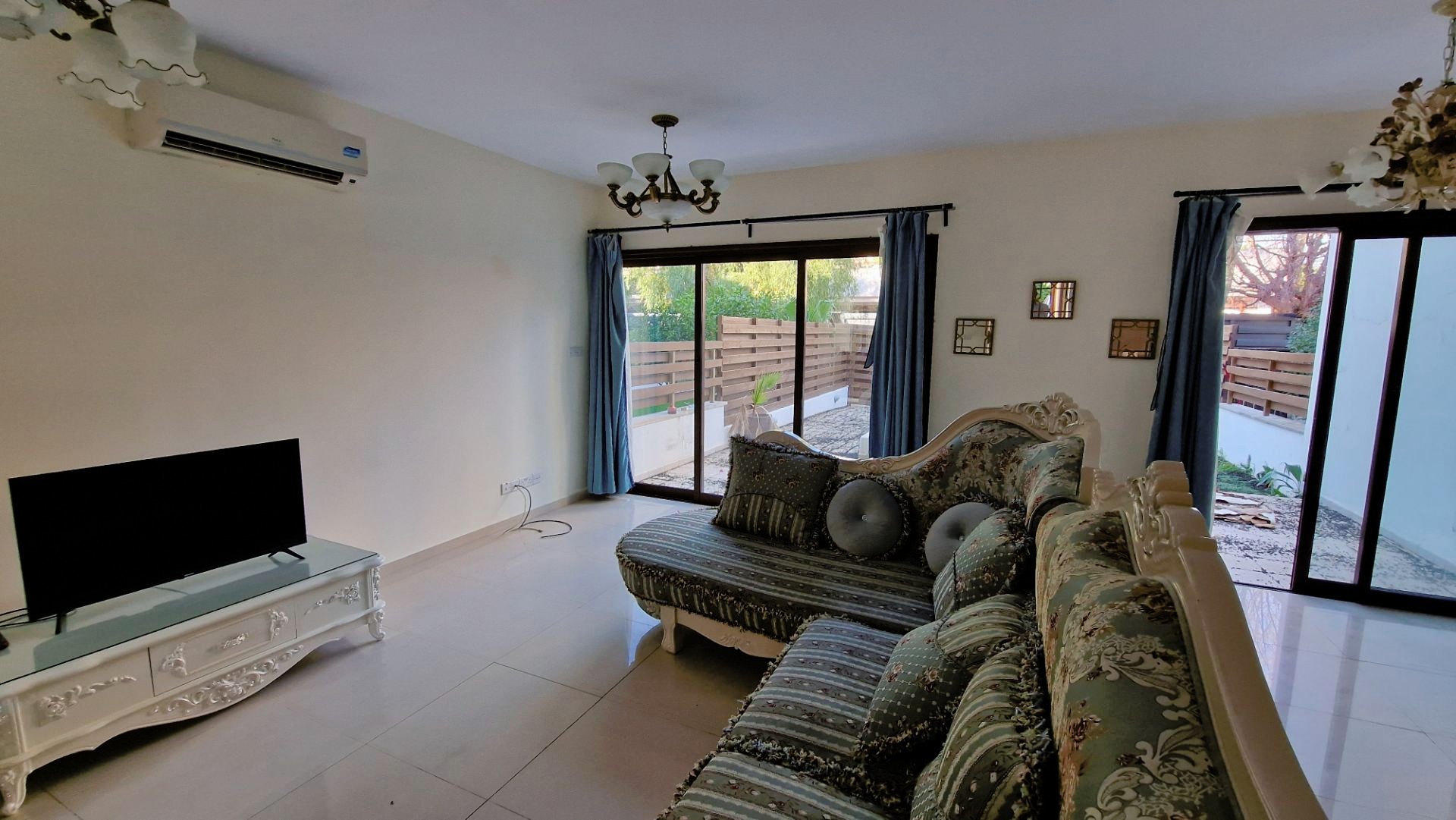 3 Bedroom House for Sale in Mouttagiaka Tourist Area, Limassol District
