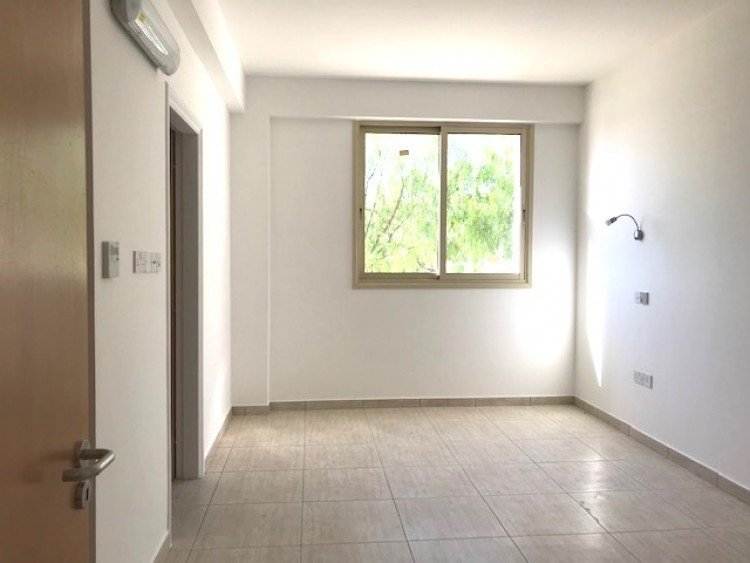 1000m² Building for Sale in Limassol – Kapsalos