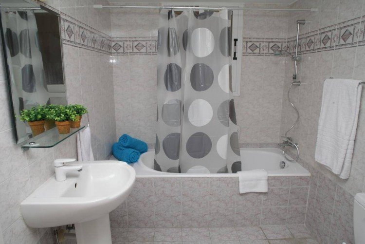 3 Bedroom House for Sale in Potamos Germasogeias, Limassol District