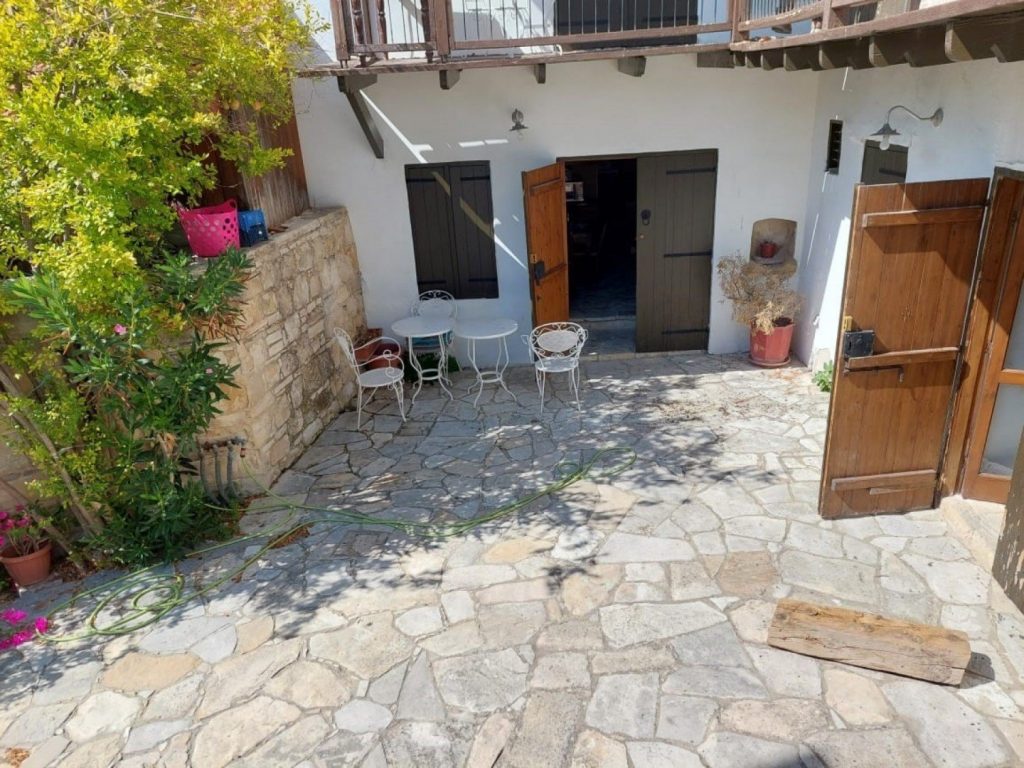 4 Bedroom House for Sale in Vasa Koilaniou, Limassol District