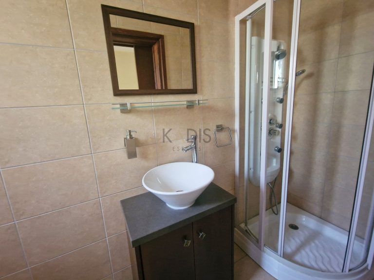 6+ Bedroom House for Sale in Tseri, Nicosia District