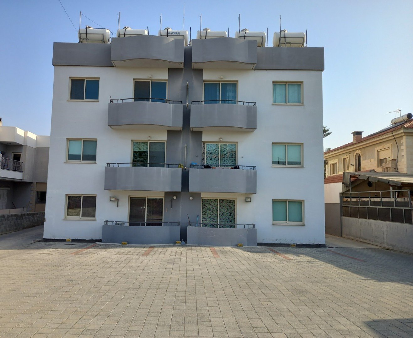 832m² Building for Sale in Ypsonas, Limassol District
