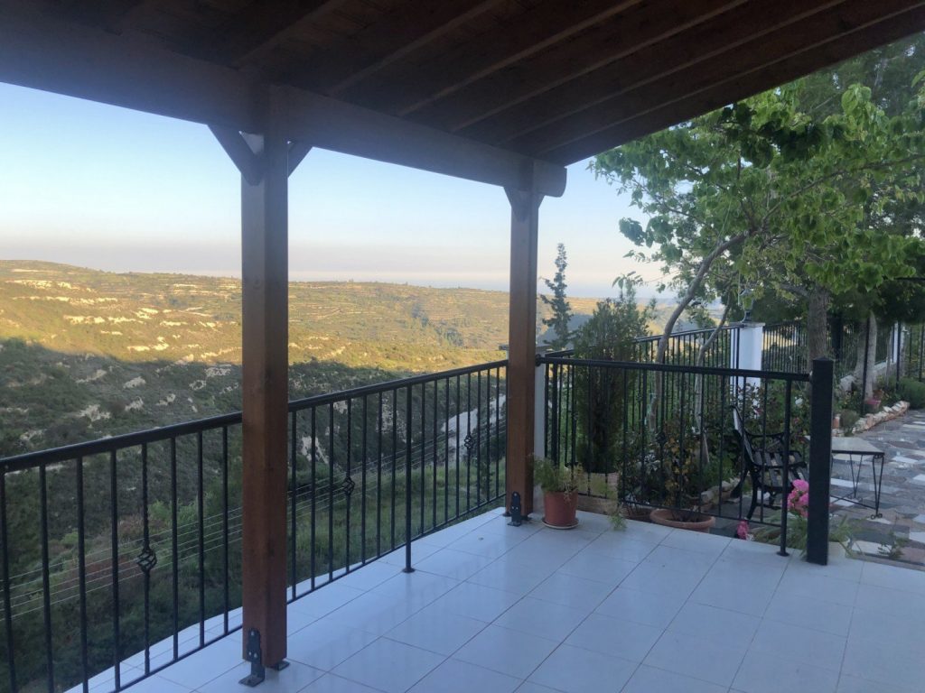 3 Bedroom House for Sale in Vouni, Limassol District