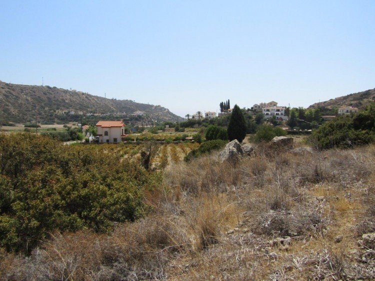 9,458m² Plot for Sale in Pissouri, Limassol District