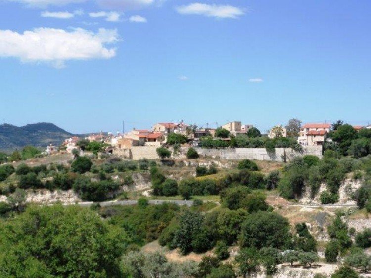 2,007m² Plot for Sale in Agios Therapon, Limassol District