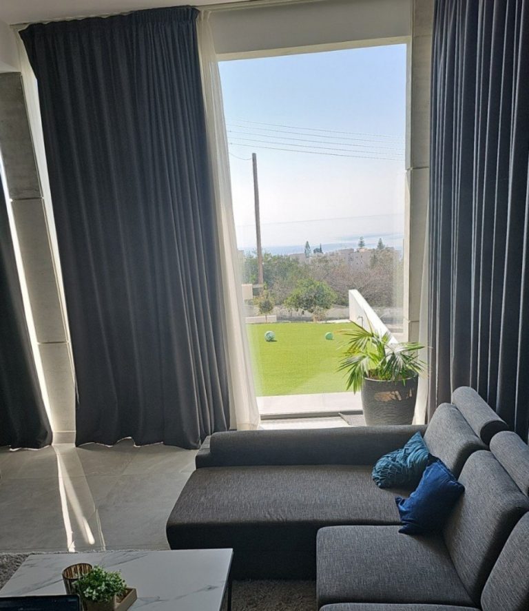 2 Bedroom House for Sale in Agios Tychonas, Limassol District