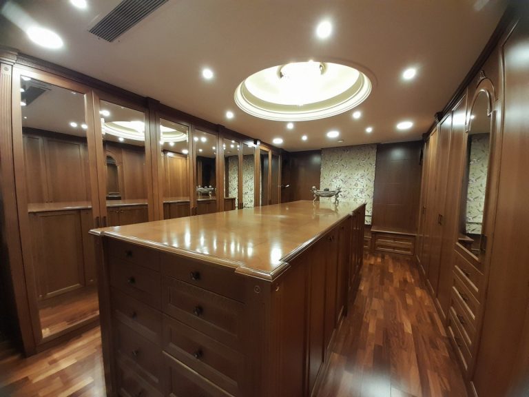 5 Bedroom House for Sale in Limassol – Naafi